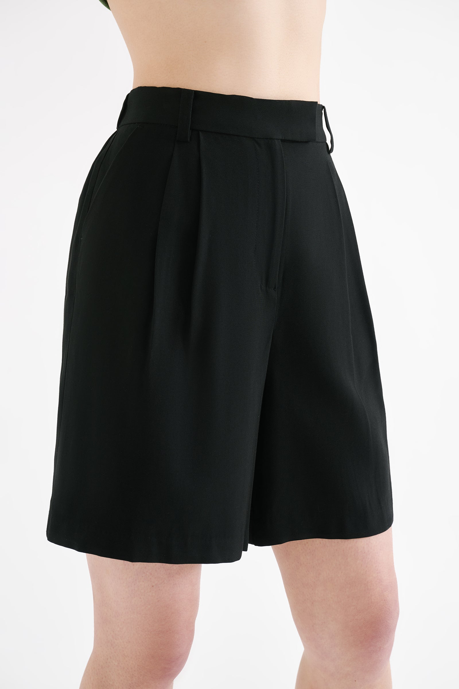 Kit Tailored Short Black 