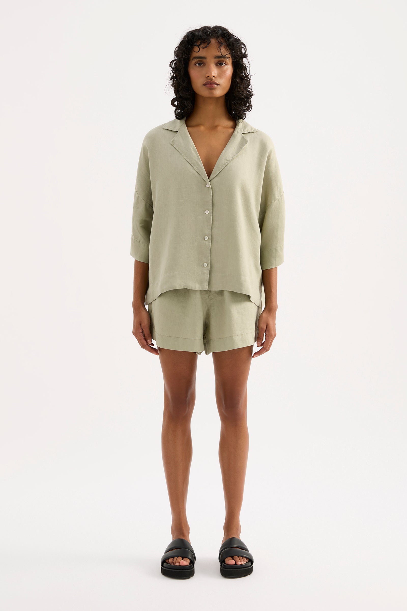 Lounge Linen Shirt Olive 