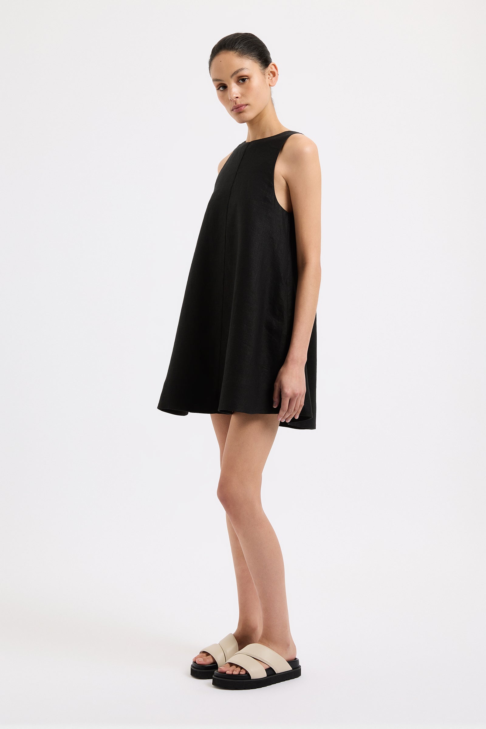 Nemi Linen Dress Black 