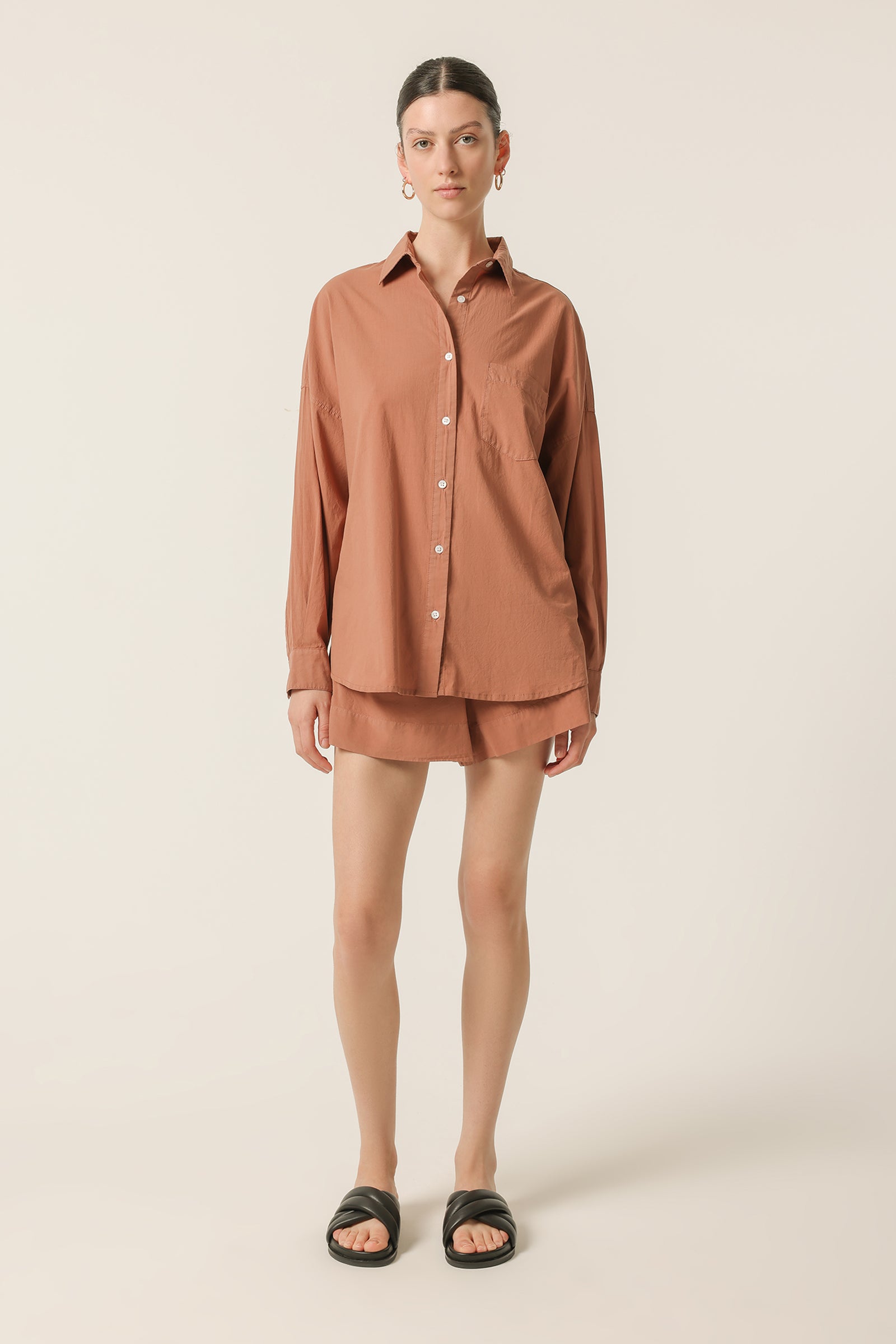 Nude Lucy Naya Washed Cotton Short In A Light Brown Brandy Colour 